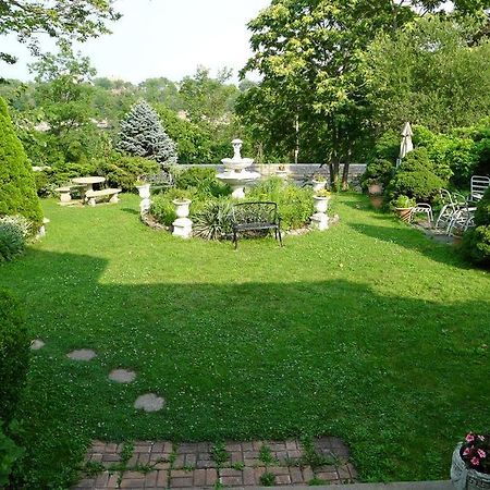 Villa Alexandrea ไนแอการาฟอลส์ ภายนอก รูปภาพ