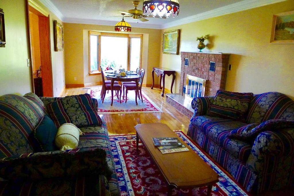 Villa Alexandrea ไนแอการาฟอลส์ ภายนอก รูปภาพ
