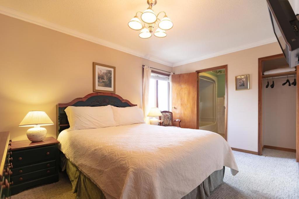 Villa Alexandrea ไนแอการาฟอลส์ ภายนอก รูปภาพ